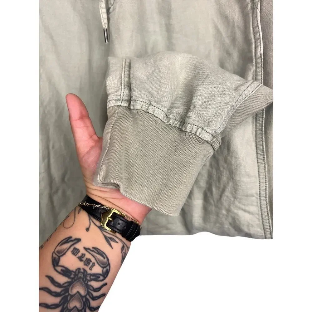 GAP sage green